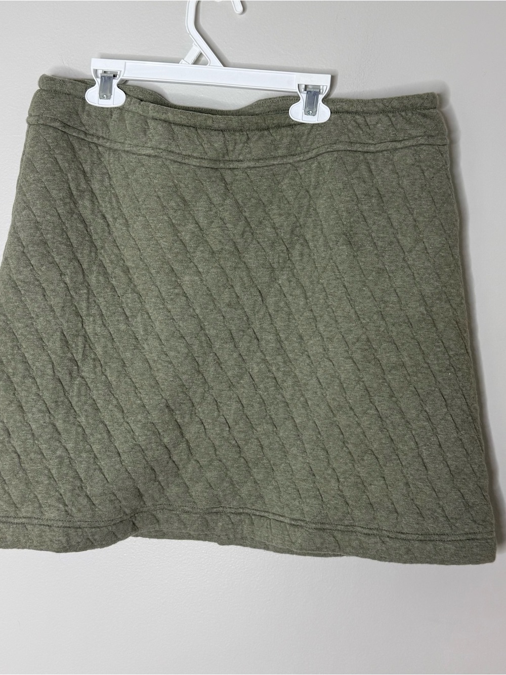 Aventura women’s M green quilted skirt outdoor